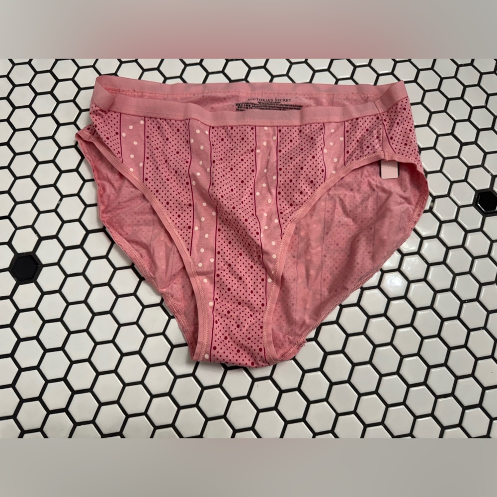 NWT Victoria’s Secret panties size medium